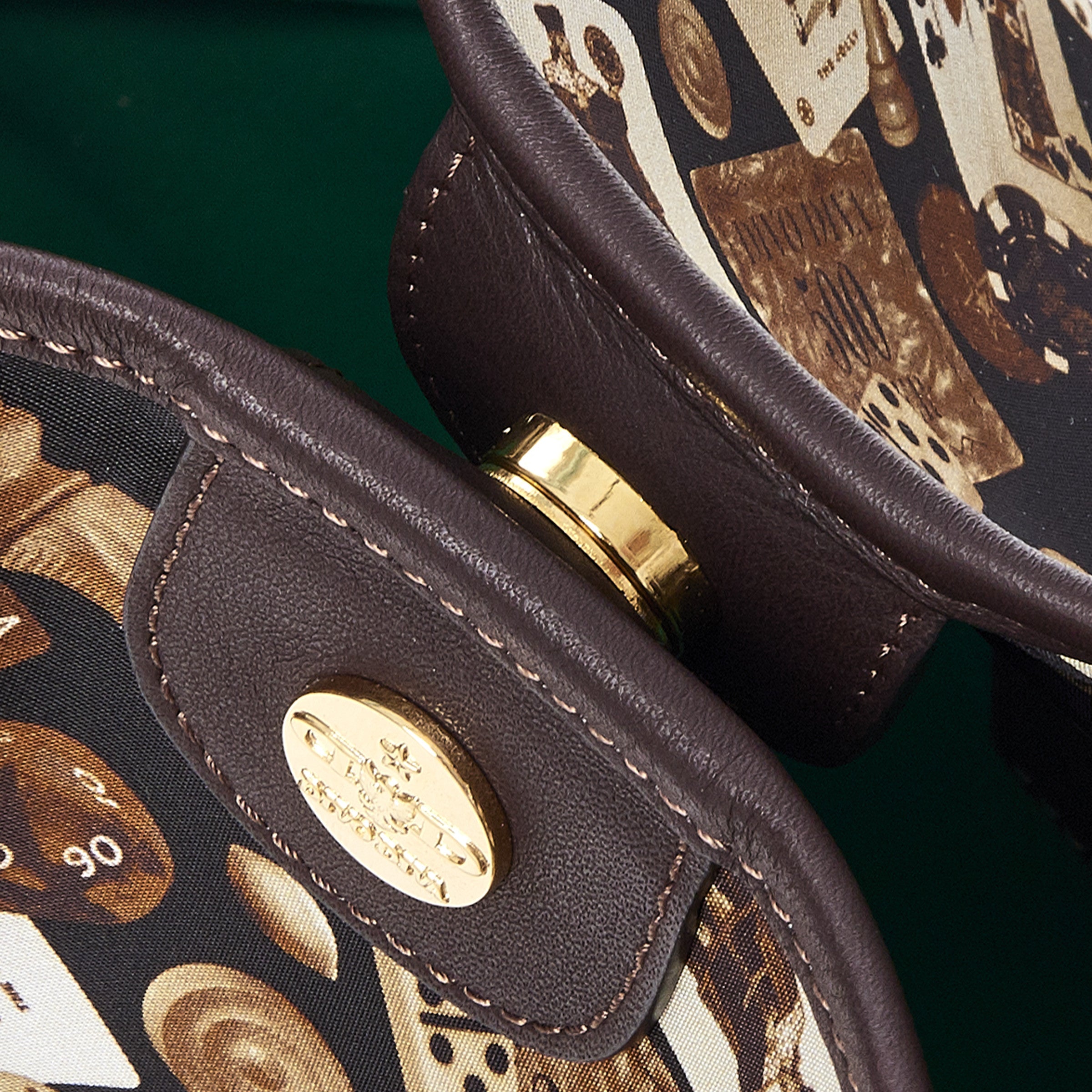 Macao Borsa shopping grande con catene in Nylon con Disegno Gambling Classic Marrone/Cacao